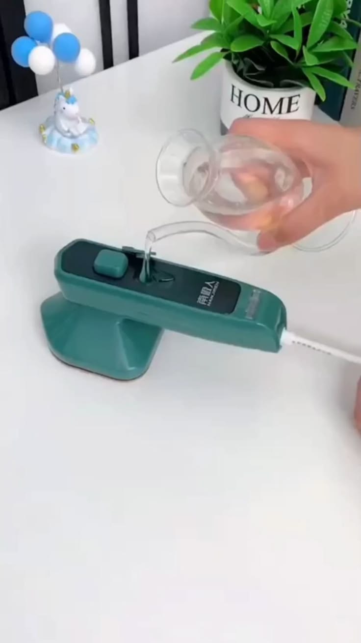 Portable Mini Steam Iron – Your Perfect Travel & Home Companion